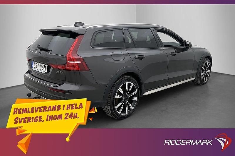 Begagnad Volvo V60 CC 197 HK (144 kW) 2022 Grå Kombi