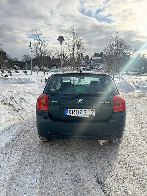 Begagnad Toyota Corolla 110 HK (80 kW) 2006
