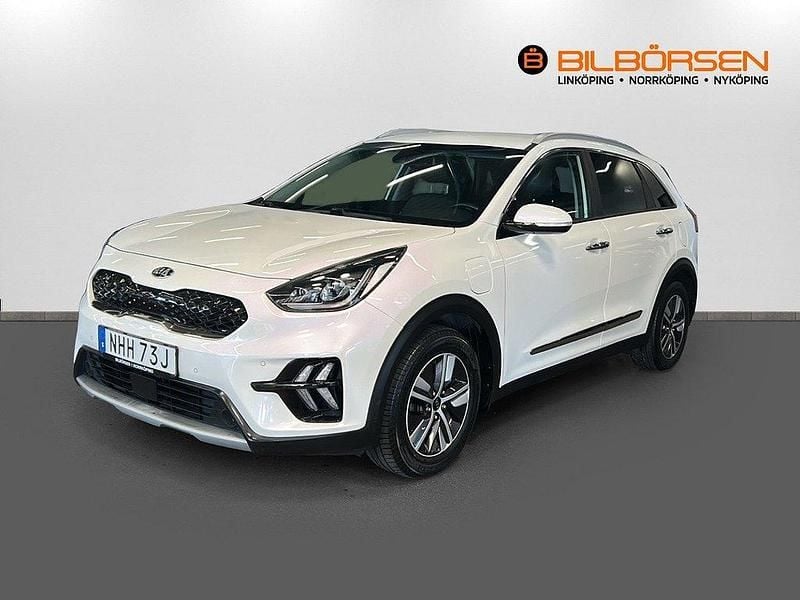 Vit Begagnad 2021 Kia Niro 2 SUV | 219 900 kr (Marknadspris) - Bild 1/4