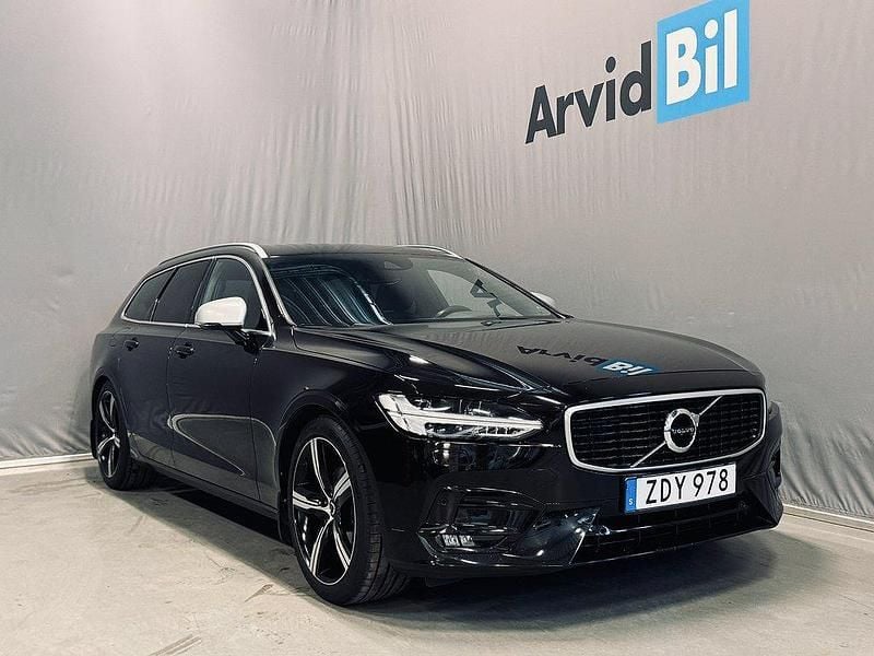 Svart Begagnad 2018 Volvo V90 R-Design Kombi | 284 700 kr (Marknadspris) - Bild 1/3