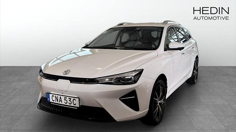 Vit (white) Begagnad 2022 MG MG5 EV Luxury Kombi | 219 900 kr (Lite dyr) - Bild 1/4