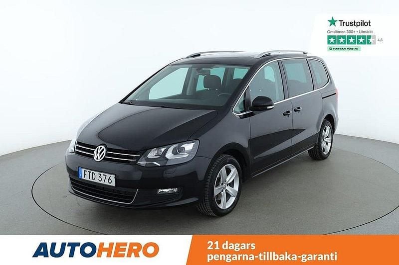 Svart Begagnad 2015 VW Sharan Minibuss | 190 000 kr (Bra pris) - Bild 1/4