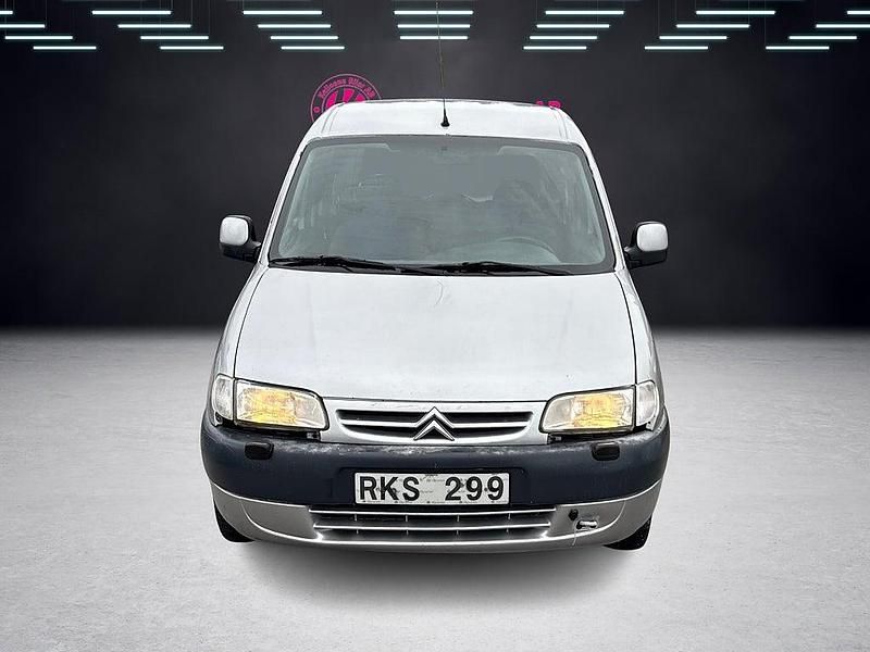 Begagnad Citroën Berlingo 90 HK (66 kW) 2000 Ljusgrå Minibuss