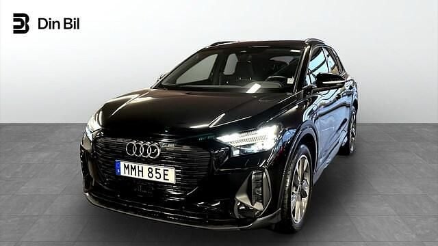 Mytsvart metallic Begagnad 2024 Audi Q4 e-tron SUV | 479 900 kr (Bra pris) - Bild 1/4
