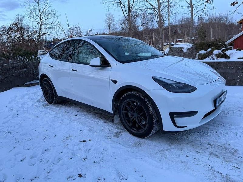Begagnad Tesla Model Y Long Range AWD 378 kW (514 HK) 2021 SUV