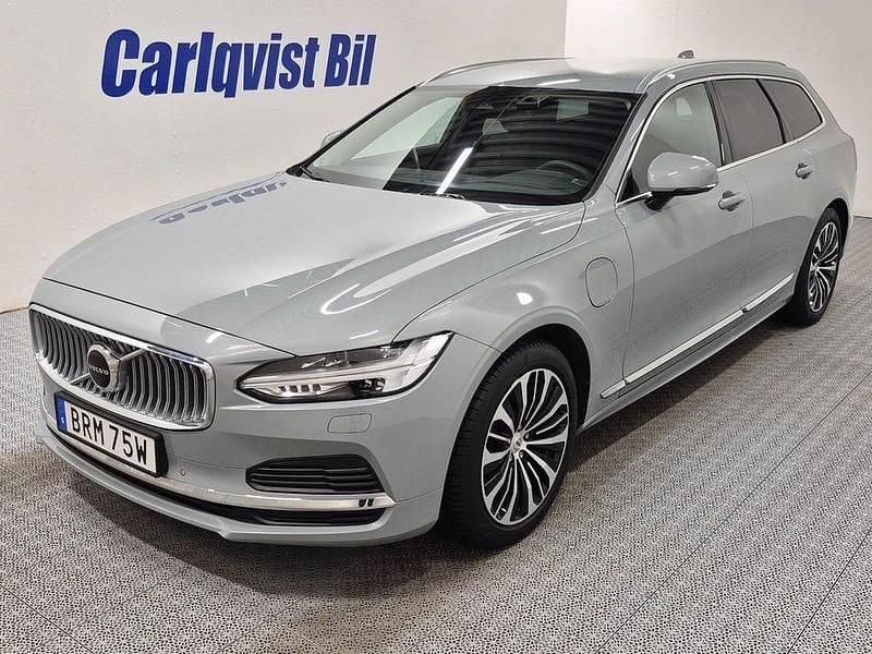 Vapour grey metallic Begagnad 2024 Volvo V90 Core Kombi | 449 000 kr (Lite dyr) - Bild 1/4