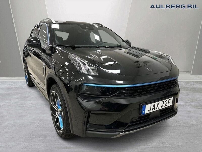 Svart Ny 2024 Lynk & Co 01 SUV | 379 500 kr - Bild 1/3