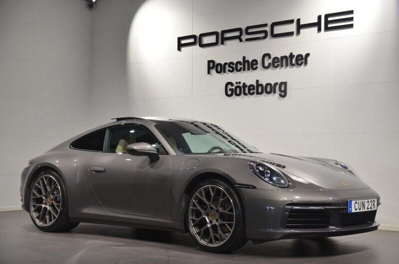 Mörkgrå (grey) Begagnad 2022 Porsche 911 Carrera 4S Sportkupé | 1 539 000 kr (Marknadspris) - Bild 1/3