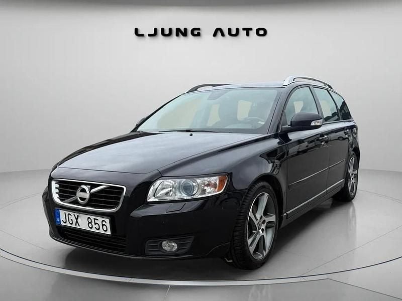 Svart Begagnad 2012 Volvo V50 Momentum Kombi | 59 900 kr (Marknadspris) - Bild 1/4