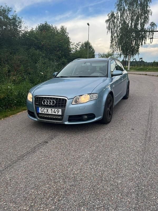Begagnad Audi A4 S-Line 170 HK (125 kW) 2008 Ljusblå Kombi