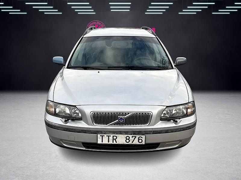 Begagnad Volvo V70 140 HK (102 kW) 2002 Grå Kombi