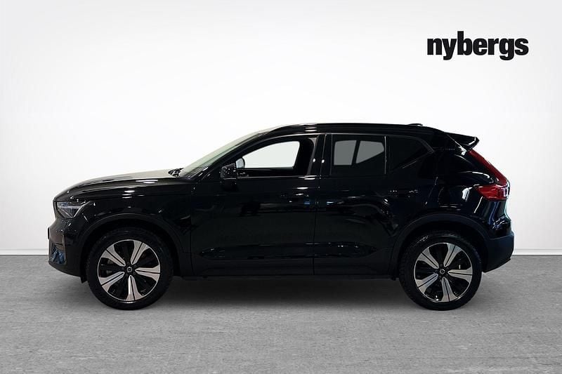 Svart Begagnad 2023 Volvo XC40 Single Motor SUV | 319 000 kr (Marknadspris) - Bild 1/4