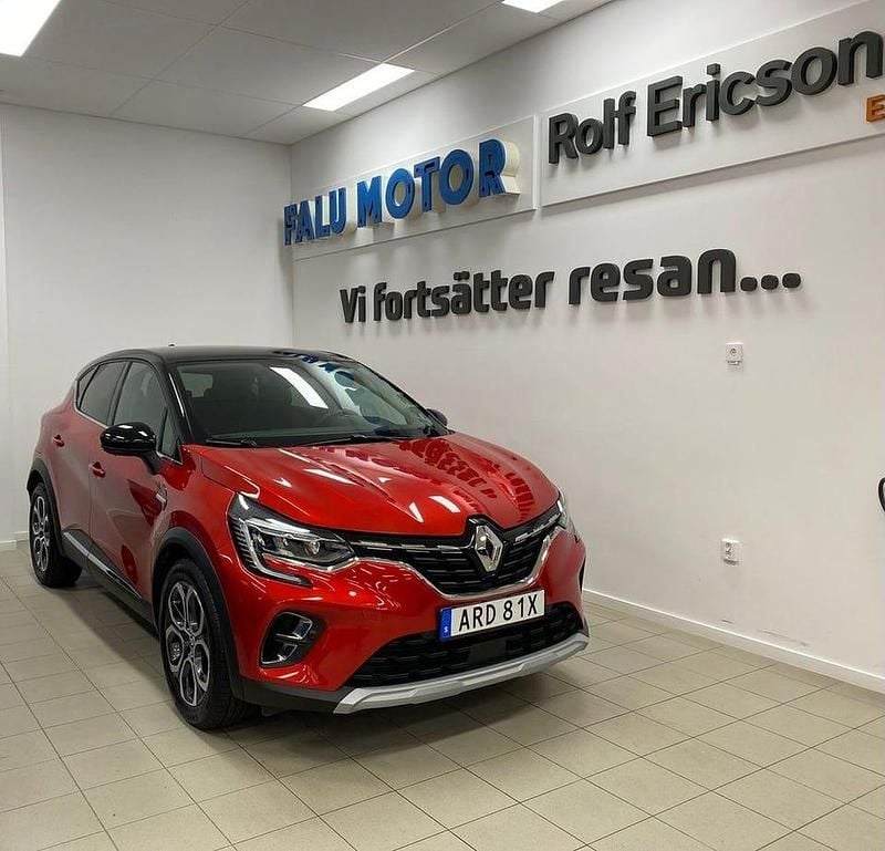 Röd Begagnad 2023 Renault Captur SUV | 239 500 kr (Marknadspris) - Bild 1/4