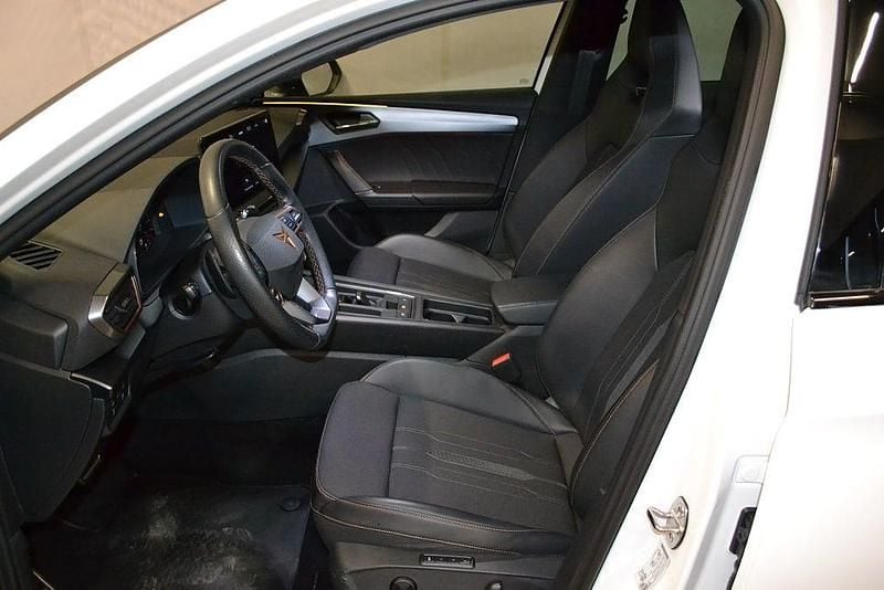 Begagnad Cupra Leon 150 HK (110 kW) 2023 Vit Kombi