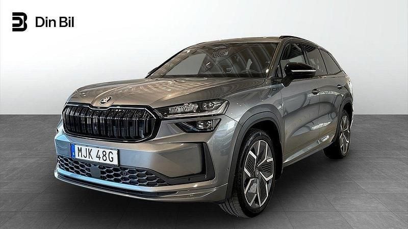 Grå Ny 2025 Skoda Kodiaq SportLine SUV | 549 900 kr - Bild 1/4