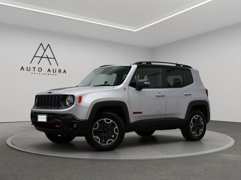 Silver Begagnad 2016 Jeep Renegade Trailhawk SUV | 159 900 kr - Bild 1/4