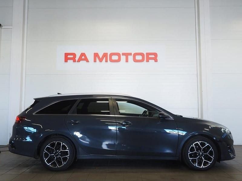 Begagnad Kia Ceed Sportswagon GT-Line 160 HK (117 kW) 2021 Mörkgrå Kombi