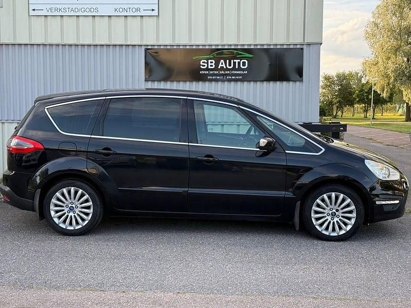 Begagnad Ford S-MAX Business Edition 200 HK (147 kW) 2012 Svart Minibuss