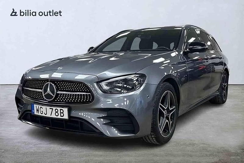 Grå Begagnad 2021 Mercedes E300 AMG Kombi | 349 900 kr - Bild 1/1