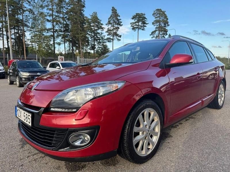 Begagnad Renault Mégane III 110 HK (80 kW) 2013 Röd