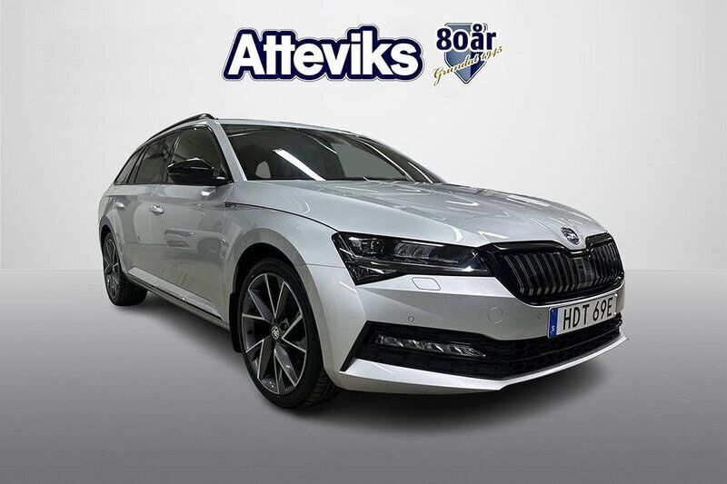 Silver Begagnad 2020 Skoda Superb SportLine Kombi | 324 900 kr (Dyr) - Bild 1/4