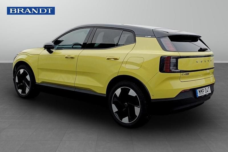 Begagnad Volvo EX30 Performance 319 kW (434 HK) 2025 Gul SUV