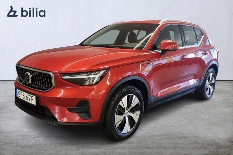 Röd Begagnad 2022 Volvo XC40 Core SUV | 325 000 kr (Bra pris) - Bild 1/3