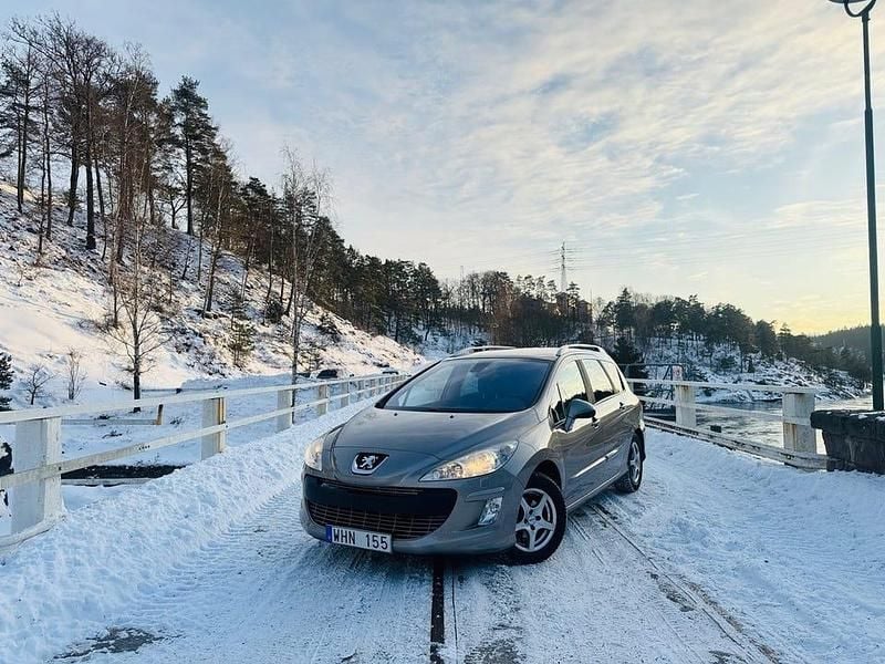 Begagnad Peugeot 308 SW 120 HK (88 kW) 2010 Grå Kombi