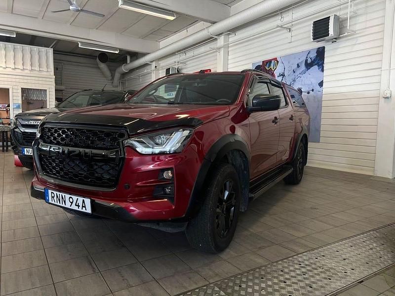 Röd Begagnad 2023 Isuzu D-Max Pickup | 727 875 kr (Dyr) - Bild 1/4