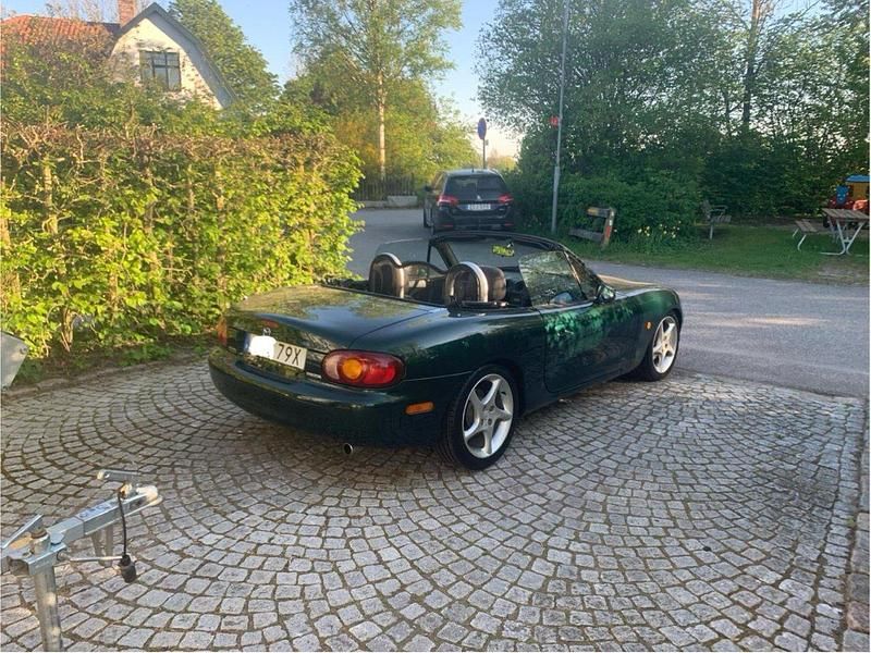 Begagnad 2000 Mazda MX5 Cab | 49 000 kr - Bild 1/4