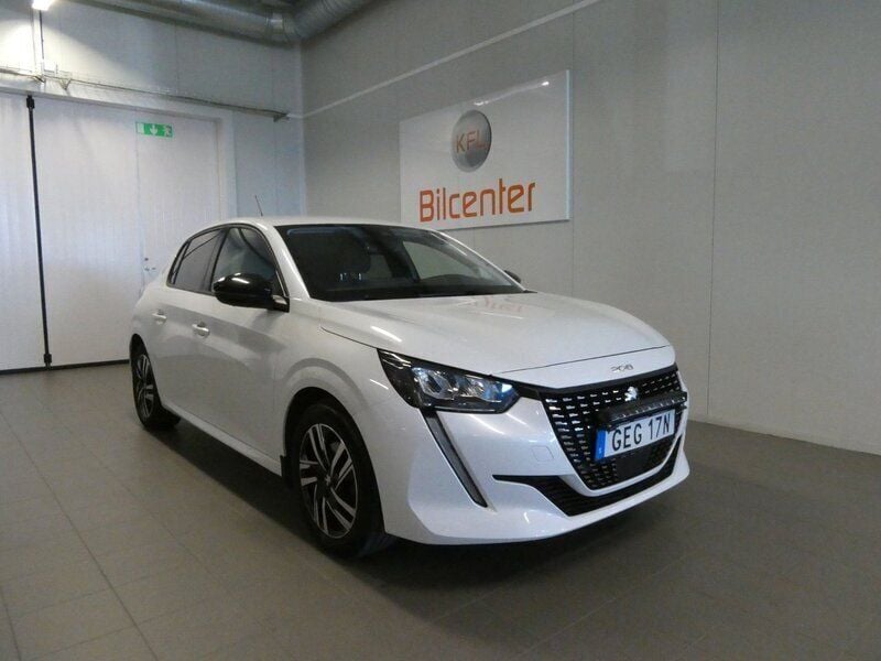 Vit Begagnad 2022 Peugeot 208 Allure Halvkombi | 179 901 kr (Marknadspris) - Bild 1/3