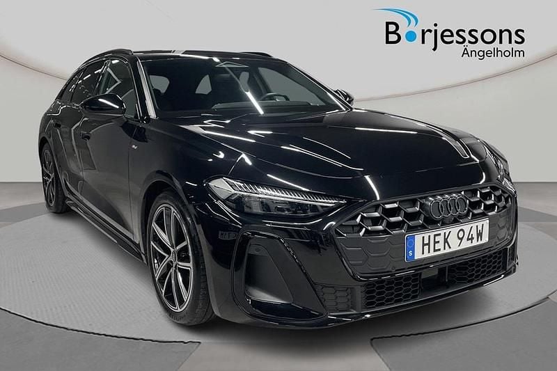 Mytsvart metallic Begagnad 2025 Audi A5 S-Line Kombi | 579 000 kr (Marknadspris) - Bild 1/4