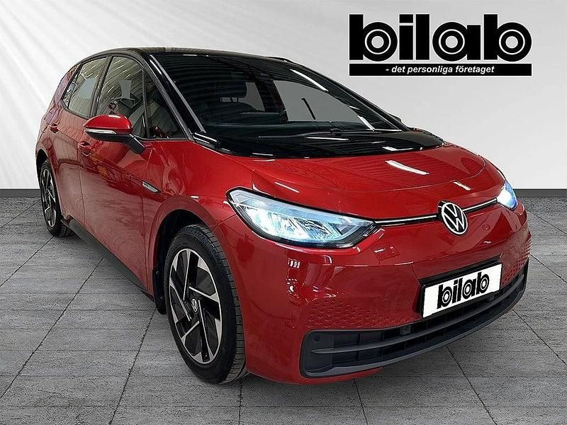 Begagnad VW ID.3 Pro Performance 150 kW (204 HK) 2022 Mörkröd Halvkombi