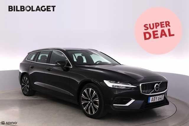 Svart Begagnad 2023 Volvo V60 Core Kombi | 389 500 kr (Marknadspris) - Bild 1/4