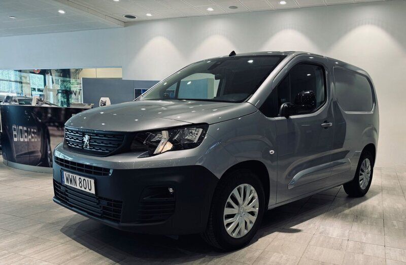 Grå Begagnad 2022 Peugeot E-Partner Minibuss | 259 900 kr (Superpris) - Bild 1/4