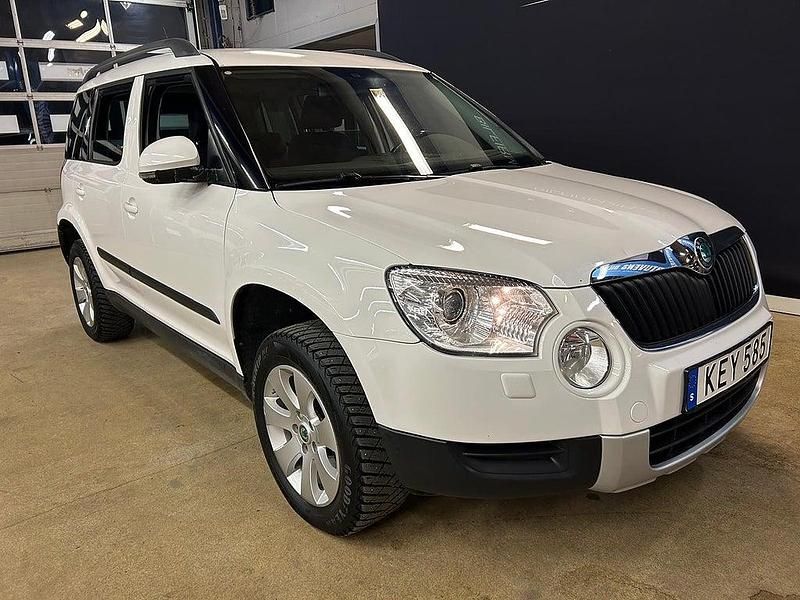 Begagnad Skoda Yeti Experience 110 HK (80 kW) 2012 Vit SUV