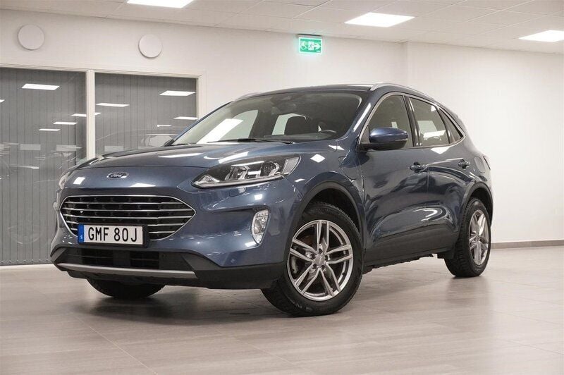 Blå/lila Begagnad 2022 Ford Kuga Titanium SUV | 244 800 kr (Bra pris) - Bild 1/4