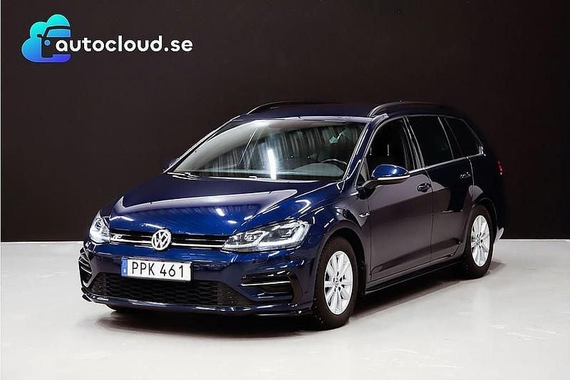 Mörkblå Begagnad 2018 VW Golf VII R-line Kombi | 194 800 kr (Lite dyr) - Bild 1/4