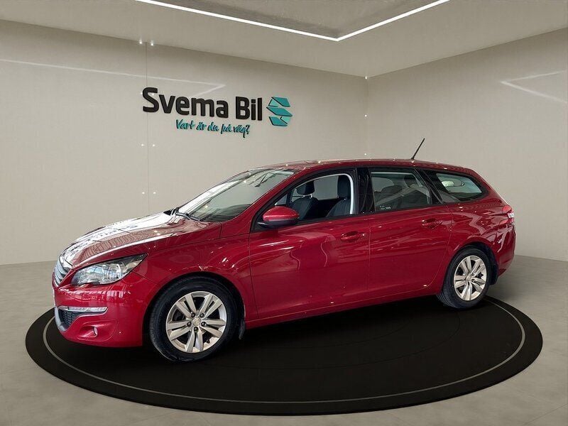 Begagnad Peugeot 308 Active 111 HK (81 kW) 2016 Ultimate red metallic Kombi