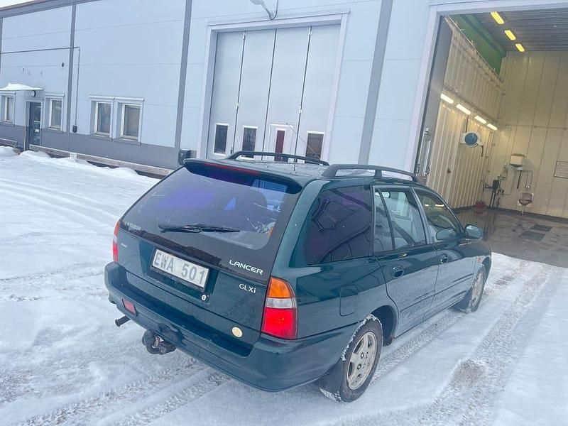 Begagnad Mitsubishi Lancer 113 HK (83 kW) 1995 Kombi