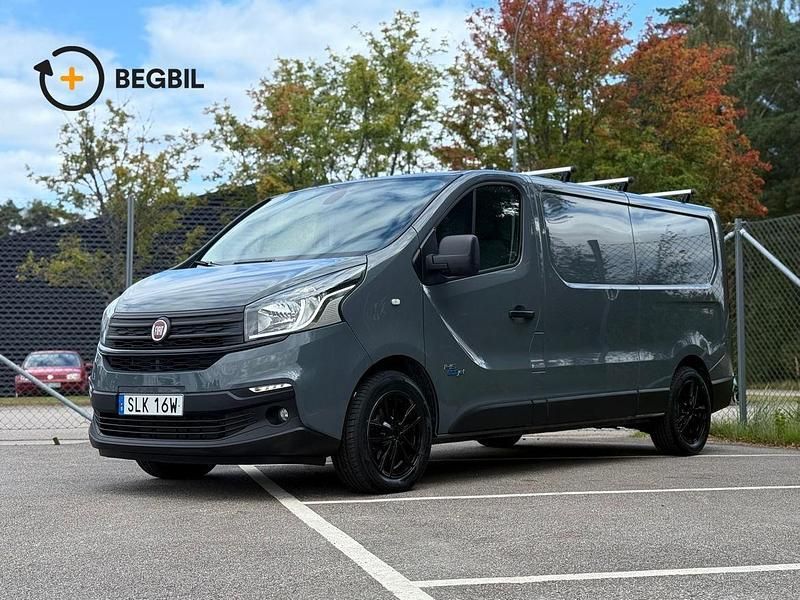 Grå Begagnad 2021 Fiat Talento Van | 258 750 kr (Dyr) - Bild 1/4