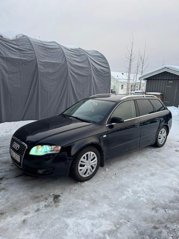 Svart Begagnad 2005 Audi A4 Kombi | 16 500 kr (Marknadspris) - Bild 1/4