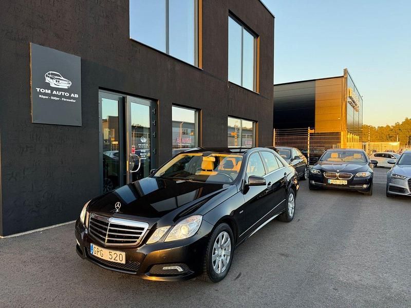 Svart Begagnad 2009 Mercedes E250 Avantgarde Sedan | 99 900 kr (Marknadspris) - Bild 1/4