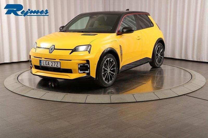 Gul (pop yellow/svart tak) Ny 2025 Renault R5 Iconic Halvkombi | 440 600 kr - Bild 1/4