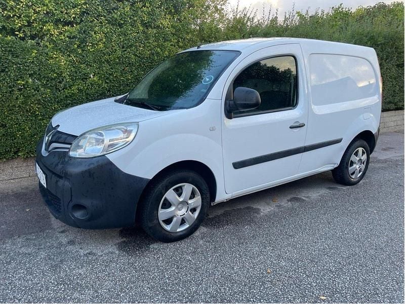 Vit Begagnad 2017 Renault Kangoo Minibuss | 59 000 kr (Bra pris) - Bild 1/4