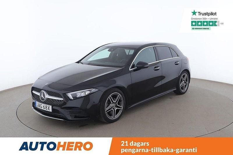 Svart Begagnad 2020 Mercedes A200 AMG Halvkombi | 274 000 kr (Marknadspris) - Bild 1/4