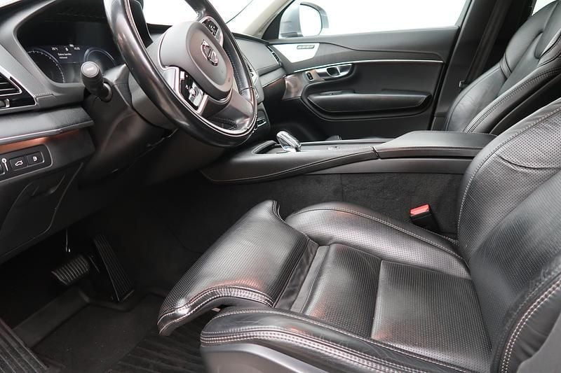 Begagnad Volvo XC90 Inscription 397 HK (291 kW) 2019 Grå SUV