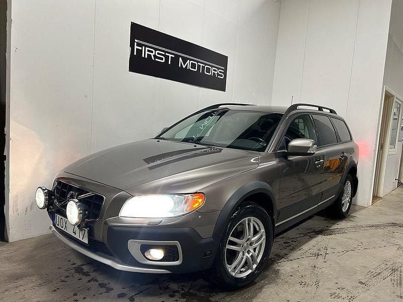 Mörkbrun Begagnad 2011 Volvo XC70 Kinetic SUV | 99 700 kr (Superpris) - Bild 1/4