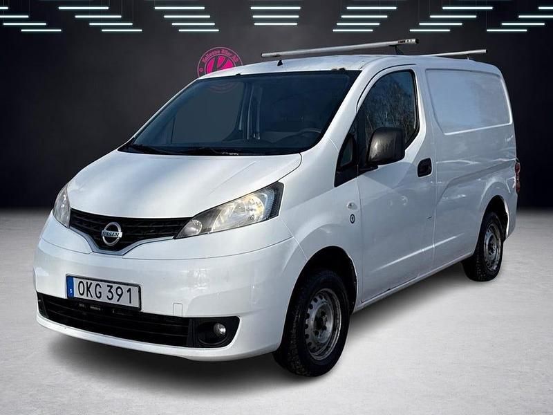 Begagnad Nissan NV200 90 HK (66 kW) 2016 Vit Minibuss
