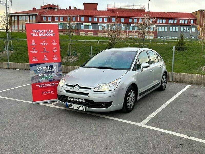 Begagnad 2008 Citroën C4 Halvkombi | 39 900 kr (Marknadspris) - Bild 1/4